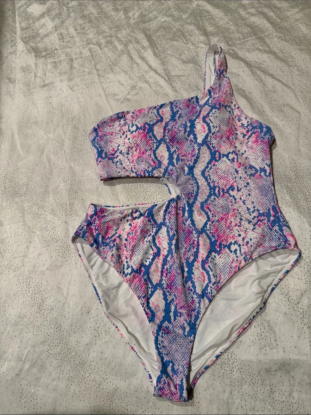 Aqua One-Shoulder Cutout Swimsuit in Pink & Blue Snake Print size L